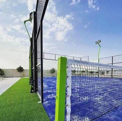 Colore personalizzabile erba artificiale campi da tennis padel con linee e standard visibili