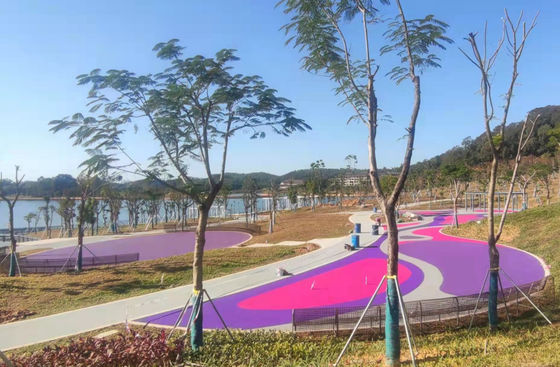 Colore personalizzato EPDM Rubber Running Track Superficie flessibile Facile da installare Eccellente Durabilità Assorbimento di urti