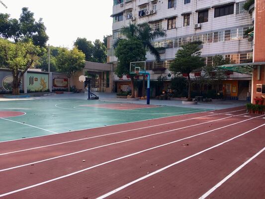 Una pista da corsa in gomma prefabbricata per il sud-est asiatico