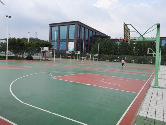 Superficie acrilica dura superiore per strutture sportive scolastiche con facile applicazione e garanzia estesa